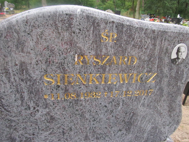 Ryszard Sienkiewicz 1932 Goleniów - Grobonet - Wyszukiwarka osób pochowanych