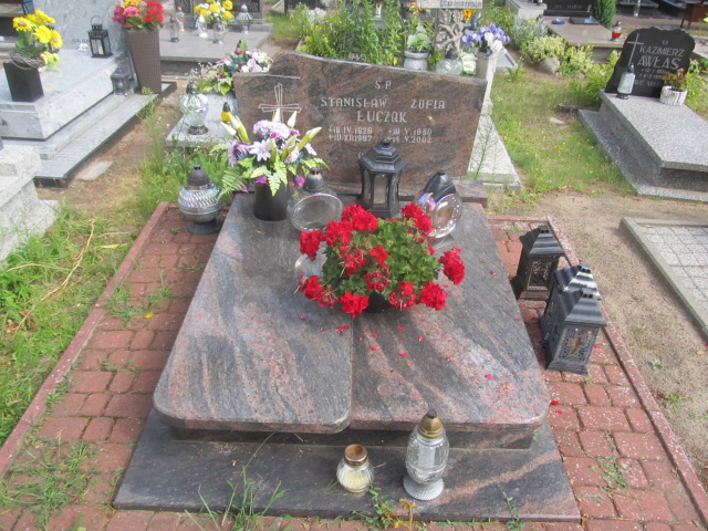 Grób Jerzy Łuczak-dziecko