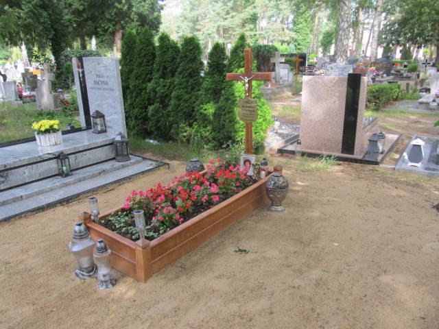 Grób Bronisława Wyzga