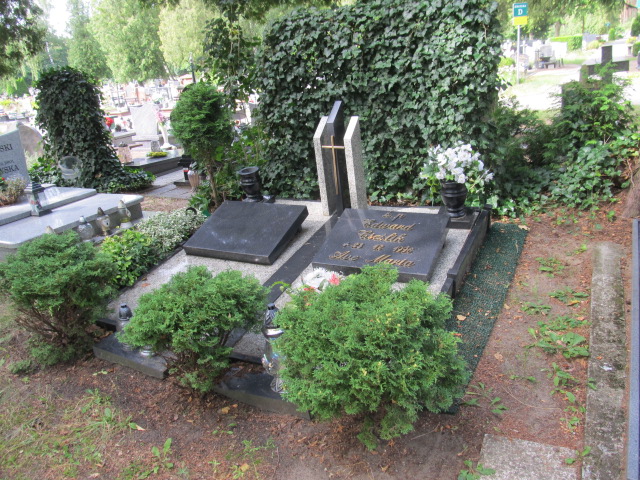 Grób Jadwiga Cieśik