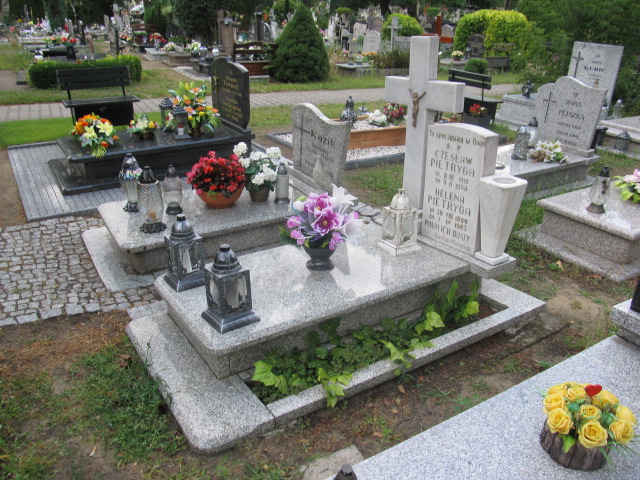 Grób Helena Pietryga