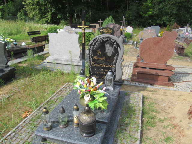 Grób Henryk Kowalewicz