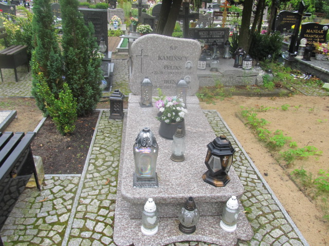 Grób Feliks Kamiński