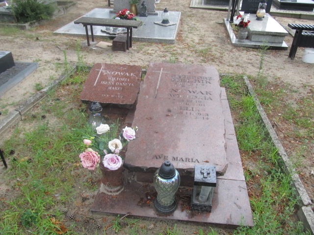 Grób Wiktoria Nowak